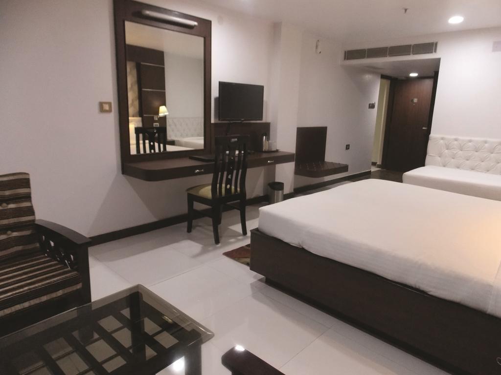 Airport City Hotel Καλκούτα Δωμάτιο φωτογραφία