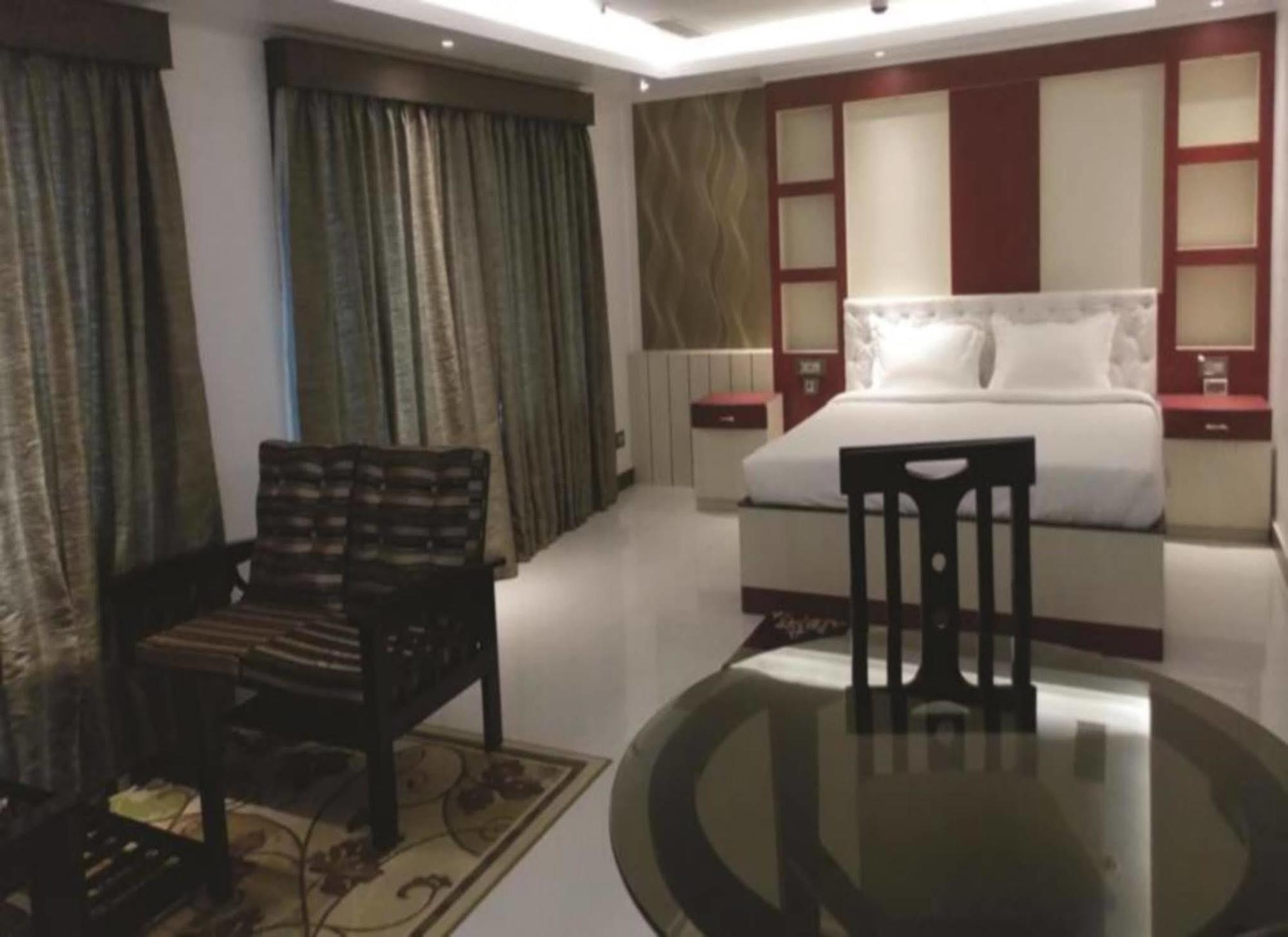 Airport City Hotel Καλκούτα Εξωτερικό φωτογραφία
