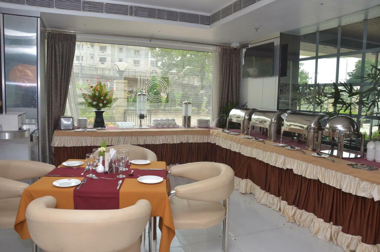 Airport City Hotel Καλκούτα Εξωτερικό φωτογραφία