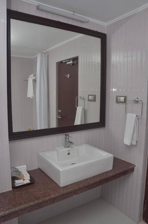 Airport City Hotel Καλκούτα Εξωτερικό φωτογραφία